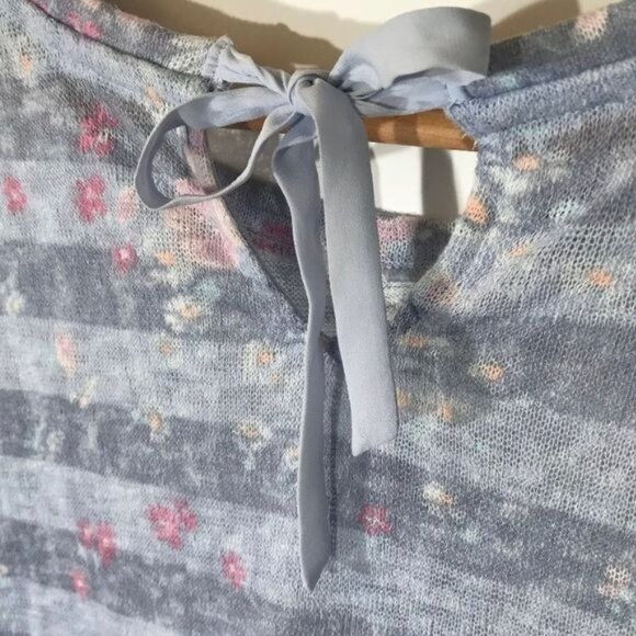 LC Lauren Conrad Striped Floral Sweater Size XS Blue Lightweight 3/4 Sleeves - Picture 4 of 7